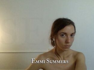 Emmi_Summers