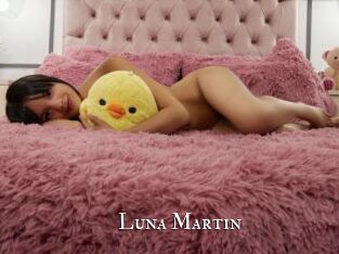 Luna_Martin