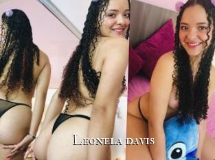 Leonela_davis