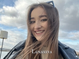 Lunaxeva