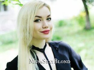 MusaSexyBlond