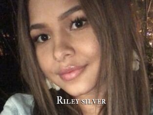 Riley_silver