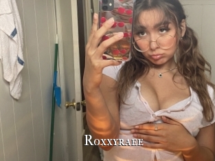 Roxxyraee