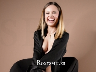 Roxysmiles